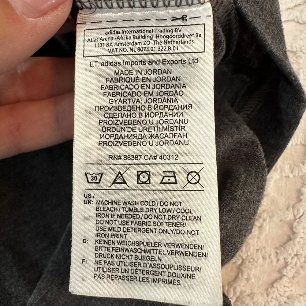 Adidas Heather Gray Climalite Tee Size Medium Minimalist Athleisure Streetwear - Picture 11 of 13